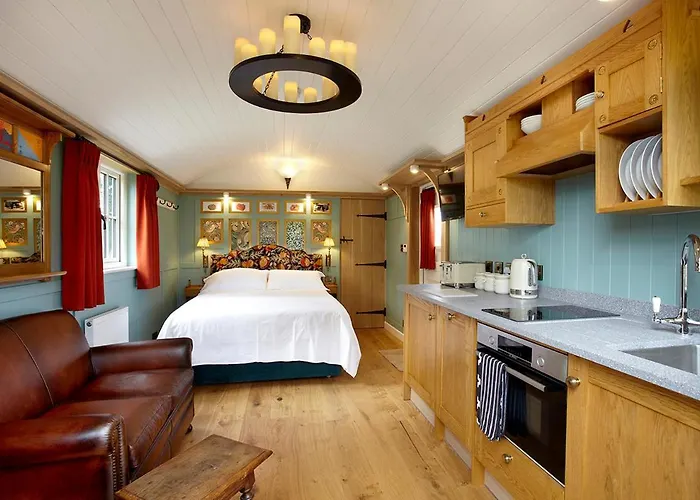 Hornington Manor Shepherds Huts *