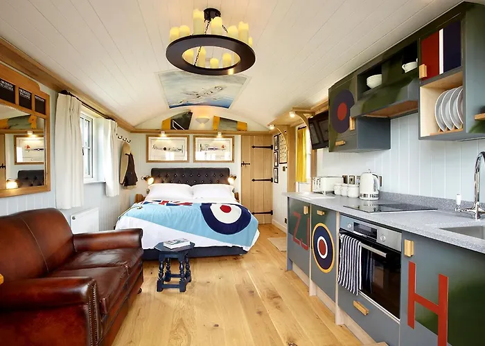 Hornington Manor Shepherds Huts Lodge