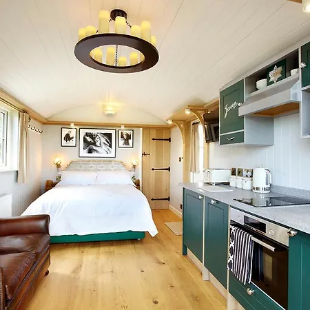 Hornington Manor Shepherds Huts * York